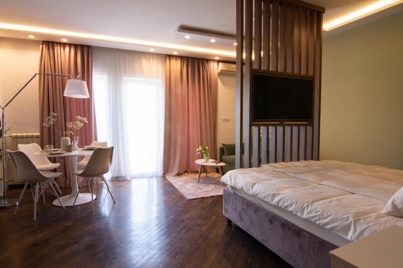 Square 6 Apartment Beograd Ngoại thất bức ảnh